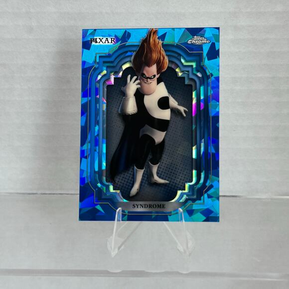 Disney Topps Chrome Sapphire 2024 Syndrome #102 Incredibles - Picture 1 of 5